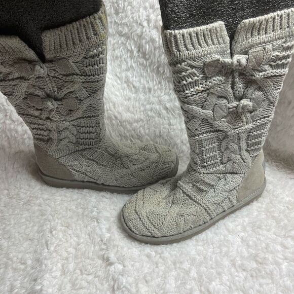 UGG kalla cable knit gray tall boots back suede fur footbed lining size 8